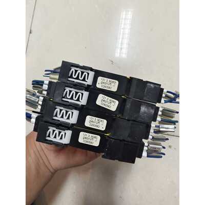 溢价-SICK西克D79183安全继电器模块UE102FG3D
