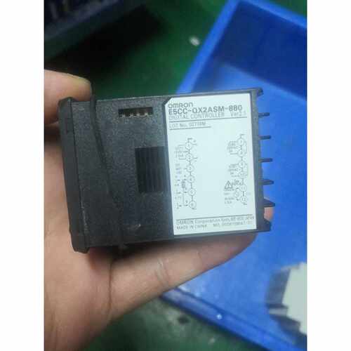 E5CC温控器E5CCQX2ASM880实图所拍
