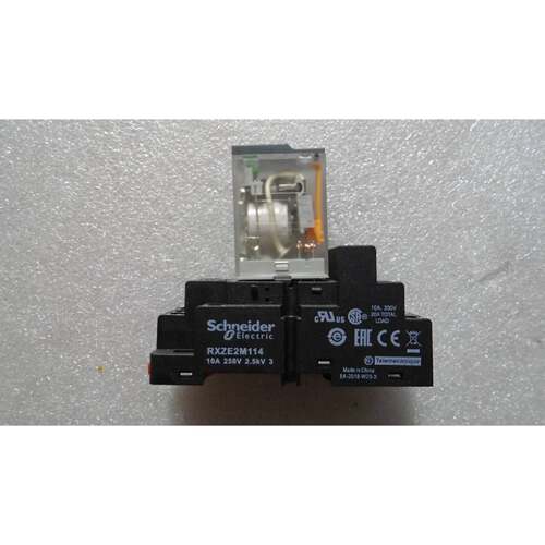 继电器底座RXZE2M114，10A 250V 2.议价