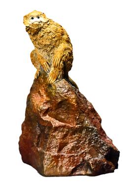 新中式客厅书房博古架纳福金猴