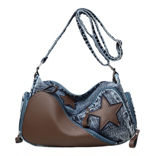 2026新款牛仔布复古文艺风女时尚休闲斜挎包日常多口袋机车腋下包