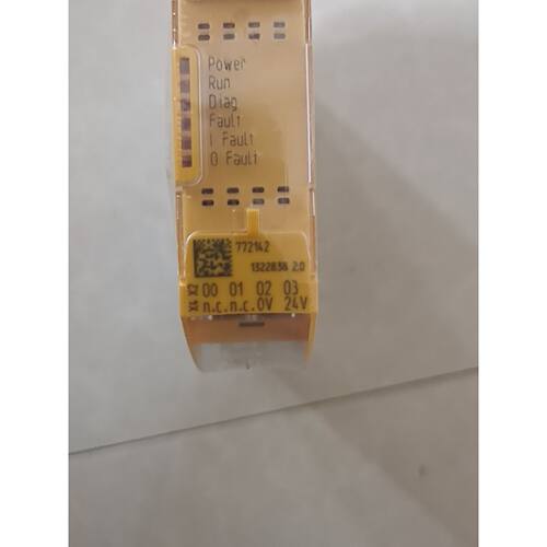 议价，兹772142安全继电器型号清楚实物拍的就是图上这个带原包装