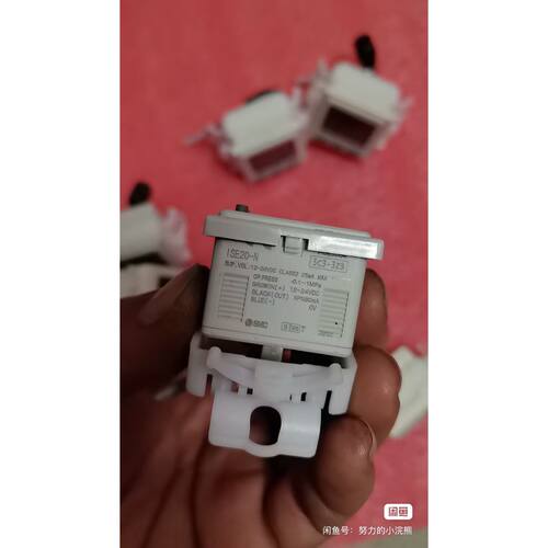 询价下单SMC数显压力开关ISE20-N/DP-102-HT，实物拍