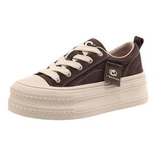 千百度厚底加绒休闲鞋女2025冬季新款磨砂皮厚底帆布鞋复古板鞋