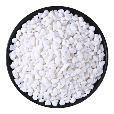 白色鹅卵石大小铺路庭院造景装饰