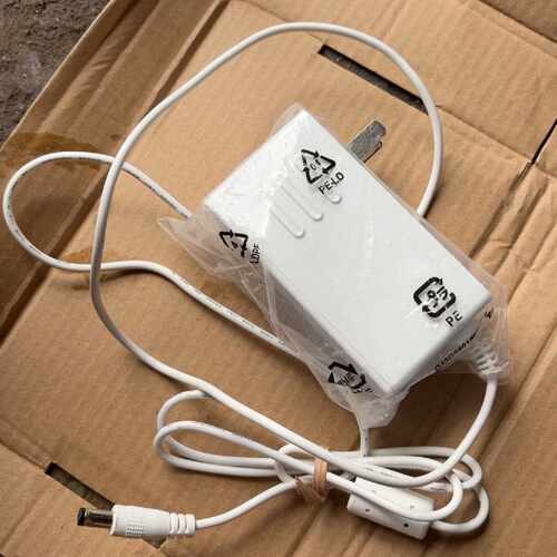 询价库存电源适配器，型号ADPC1925CQ，输入100-2