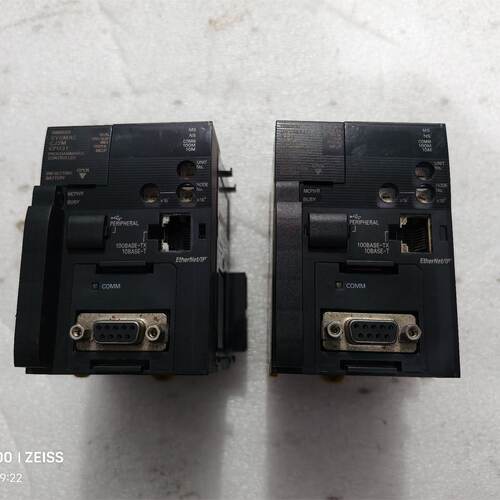 询价-CJ2M-CPU31    实物图片  成色如图