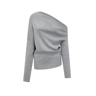 oinimi 柔软雕塑感褶皱斜肩针织衫 一字肩花灰毛衣针织衫