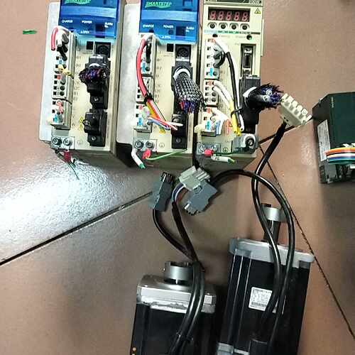 【议价-可维修】 伺服驱动器 驱动器 R88D-WT02H R7D-AP04H /均有