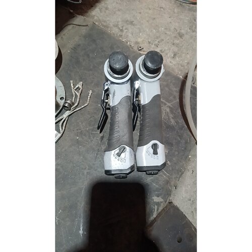 【请询价】砂带机两个缺件具体看详图视频当配件处理了两个70块