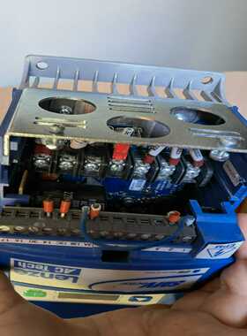 询LC1D245M7C接触器，线圈220V，一起20台，询价