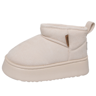 加绒短筒雪地靴女冬季纯白色简约厚底防滑保暖外穿靴子踩屎感棉鞋