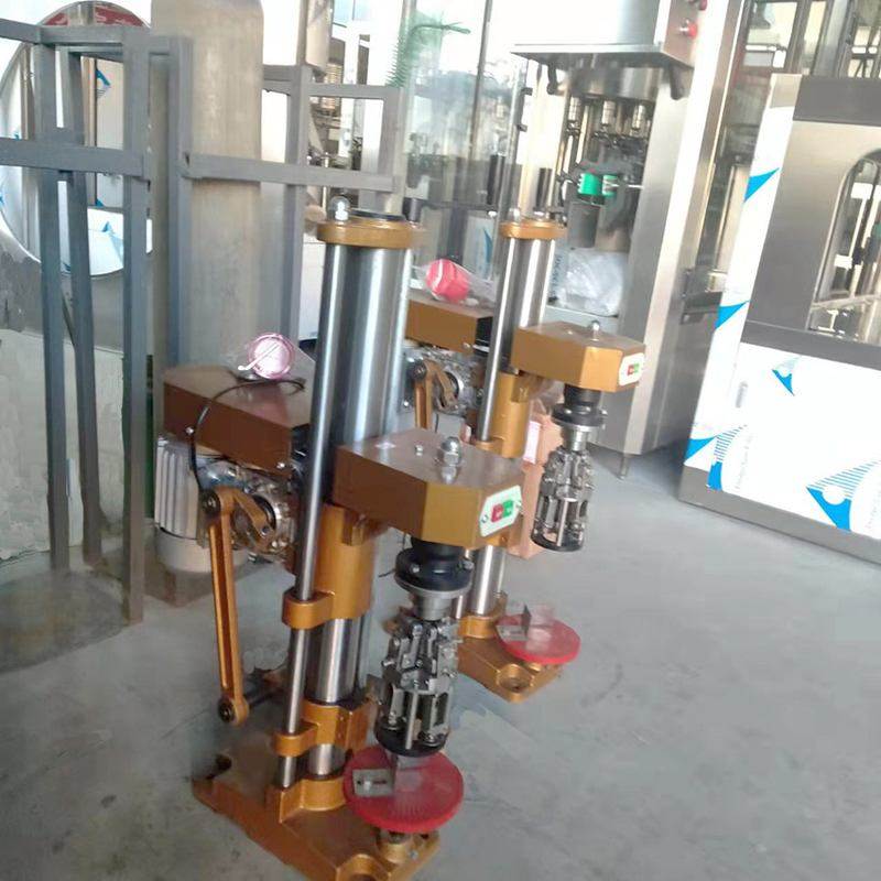 小型铝盖旋盖机  半自动铝盖封口机 橄榄油旋盖机 口服液旋盖机