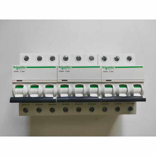议价施耐德空气开关IC65N 1P2P3P4P C16A C20A C25 C32断路器原装
