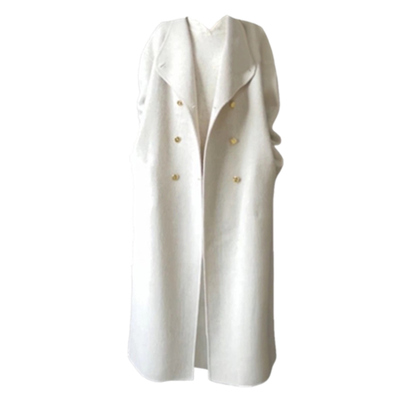 剧照欧尼高级感白色毛呢外套穿搭