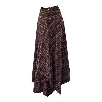 谁懂格子裙的氛围感啊！