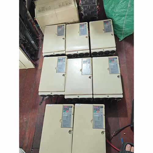 询价安川V1000变频器15kw/11kw，CIMR-VB4A0