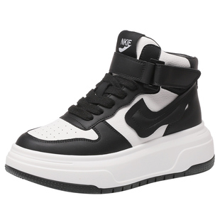 时尚小白鞋2025年秋季新款休闲短靴增高厚底板鞋百搭爆款高帮女鞋