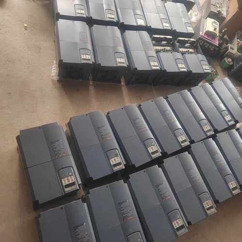 溢价-FRN18 F1S-4C变频器 三相380-480V