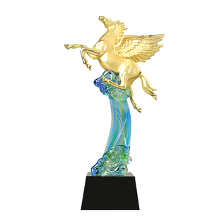 古东东琉璃飞马奖杯创意金色翅膀马商务合作团队荣誉奖牌刻字定制