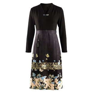 马天奴2026春夏新款新中式长袖连衣裙子V领收腰马面裙国风气质女