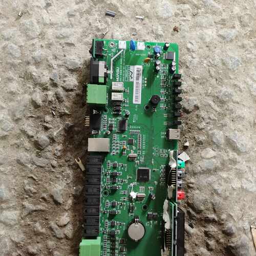 （请询价）出华塑HUASU开发板H3G一T一HA一6147型号一张