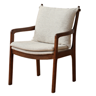 北欧实木餐椅家用背靠扶手书桌椅轻奢舒适电脑椅橡木书房学习椅子