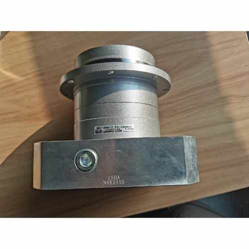 VRT-090-7-F3-28HA22 新宝减速机 工业传动设备