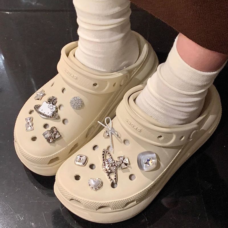 新款HelloKitty适配卡骆驰crocs洞洞鞋配饰鞋花装饰配件鞋扣卡扣