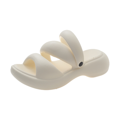 小众凉鞋，中跟增高款