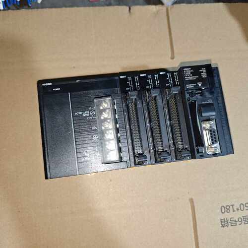 议价9成新OMRONPLC控制器模块CJ2M-CPU13/CJ2M-MD211现货询价