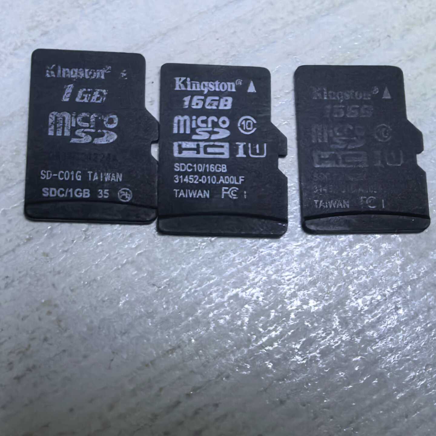 议价金士顿16GB microSD卡，一共3张，价格。U1标维修