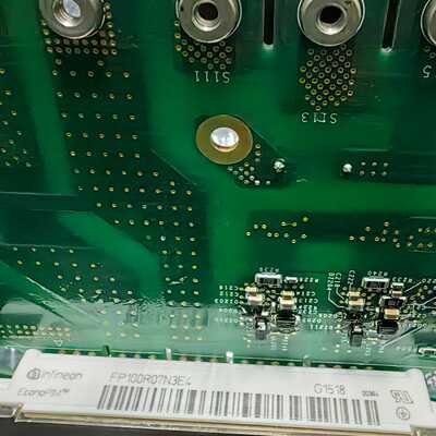 议价--施耐德Atv 630电源板 EAV25770-02 全新原装