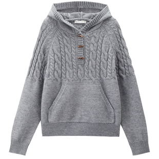 设计师款佐丹奴连帽针织衫女木扣半开襟宽松插肩绞花毛衣18355829