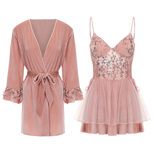 性感睡衣女款2026新款秋冬季独特绝美女士纯欲带钢圈丝绒吊带睡裙