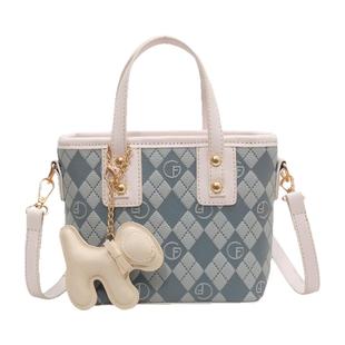 Clean Knоck今年流行小包包女2026新款百搭斜挎包小众手提水桶包