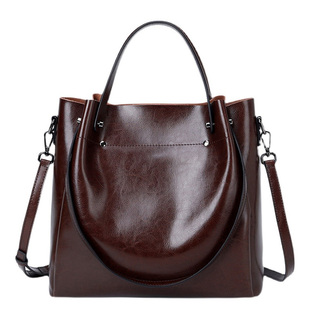 头层牛皮真皮女包2025潮流新款时尚简约大容量水桶包单肩斜挎手提