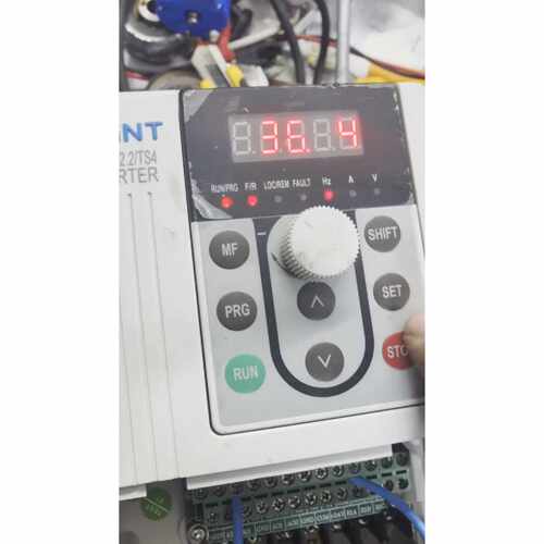 〔议价-可维修〕正泰变频器 NVF2G-2.2/TS4