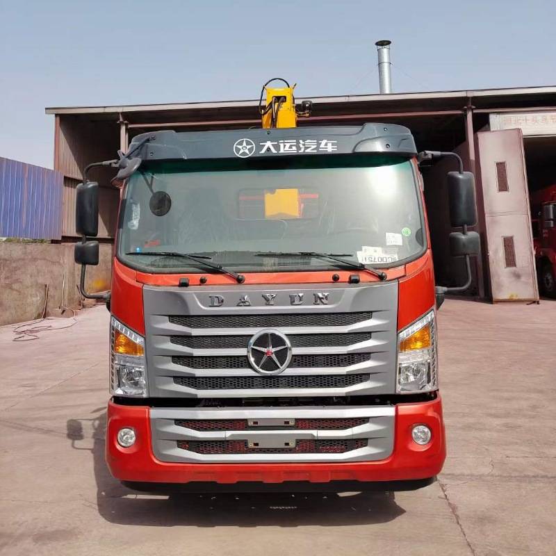 湖北大运G6徐工6.3吨随车吊价格 可配5吨以下吊机 适合云贵川路况