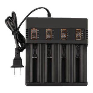 大容量18650锂电池充电器3.7V4.2v四槽快充26650手电筒头灯通用款