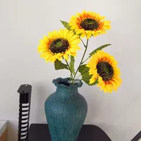 60 см высотой 3 головы желтые