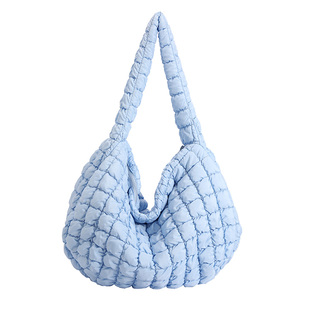 2025新款云朵包小众大容量饺子包斜挎包包羽绒包大包托特包女