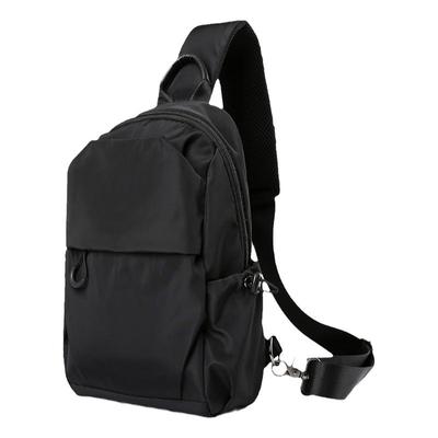 通勤单肩斜挎包便携运动背包磁扣