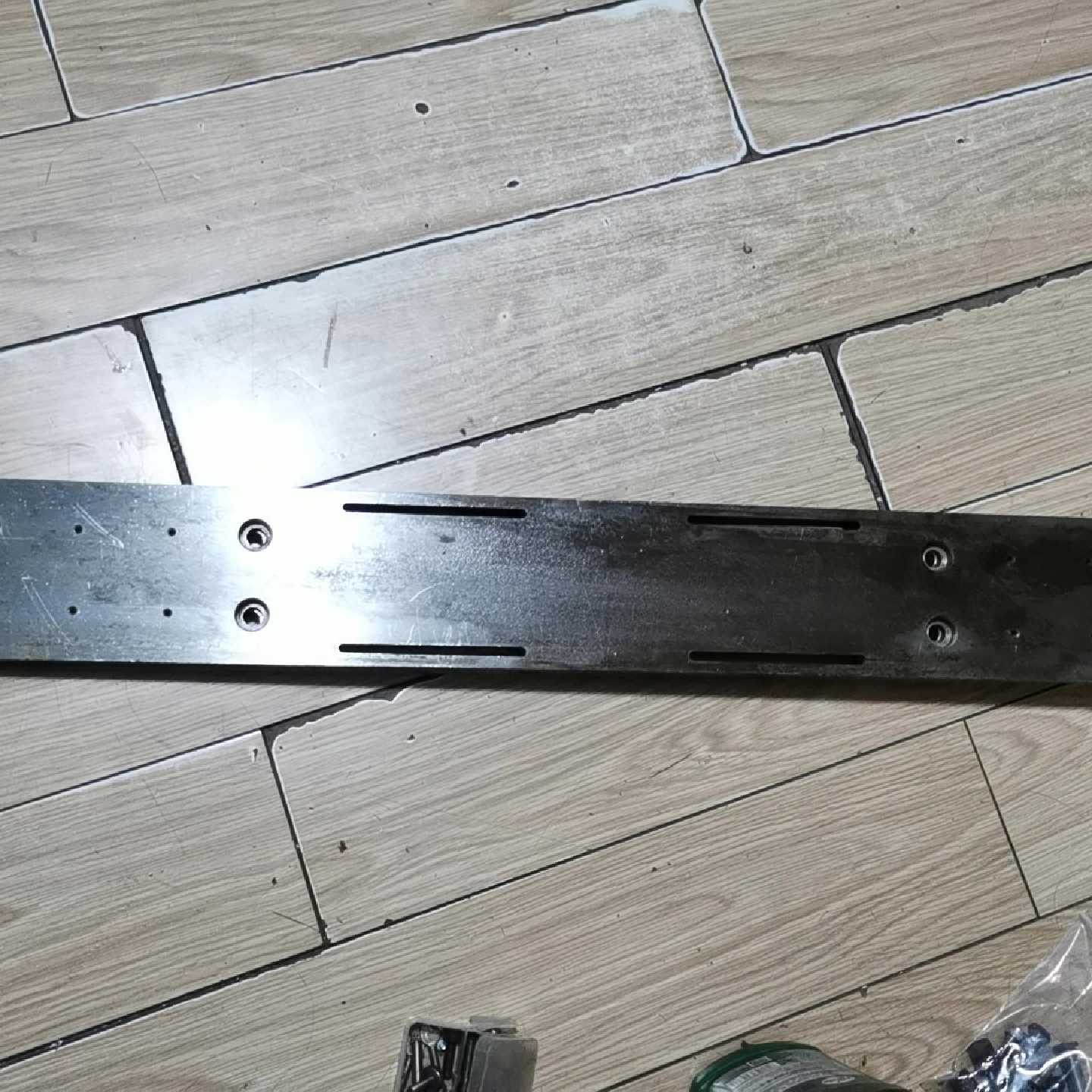 钢板 10MM 照片就是实物。感觉做A轴或车底板用不