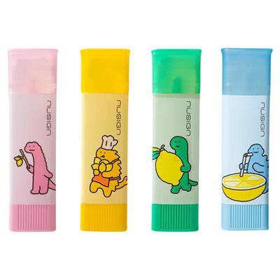 得力纽赛乔古漫联名果冻固体胶棒