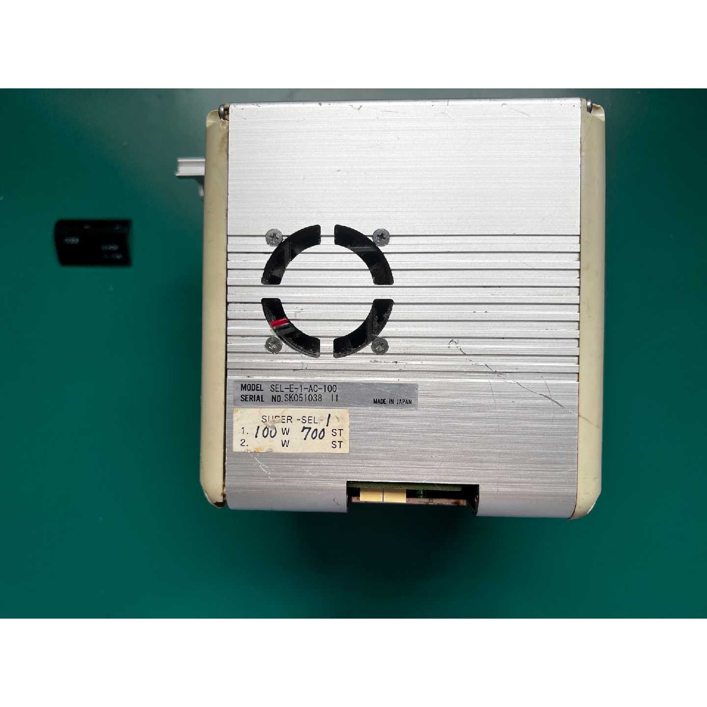 议价IAI驱动器,型号SEL-E-1-AC-100,不会测,不知