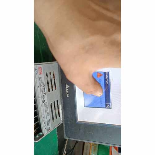 询价-台达7寸触摸屏DOP-BO5S100实物图，通电显示正常，触