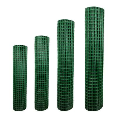 铁栅栏菜园养鸡场