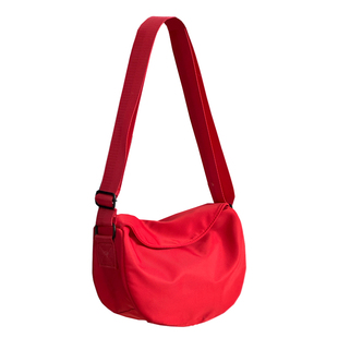 元气小包包女潮牌红色斜挎包女休闲运动单肩包学生百搭迷你饺子包