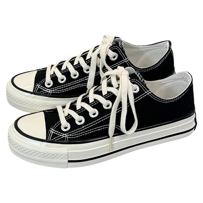 黑色低帮男女同款情侣休闲帆布鞋